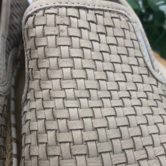 J/Slides Kelly Woven Leather Taupe  Slip On Sneakers-Size 7 - Picture 4 of 8